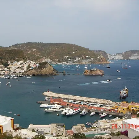 Resort Adele Ponza