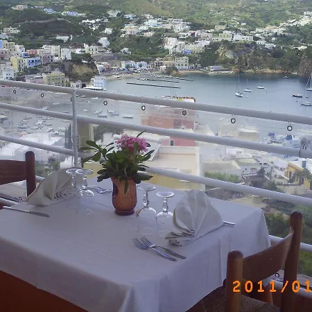 Adele Resort 3*