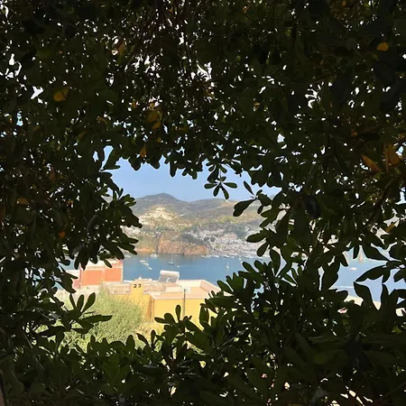 Adele Resort 3*