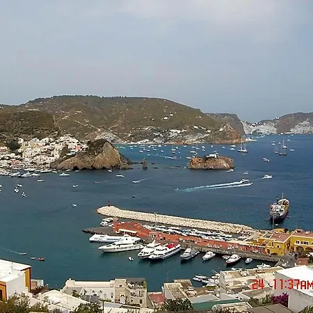 Adele 3* Ponza
