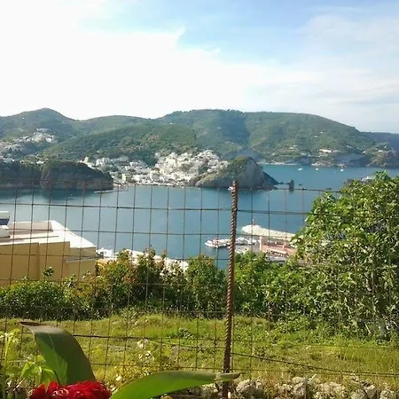 Üdülőközpont Adele 3*